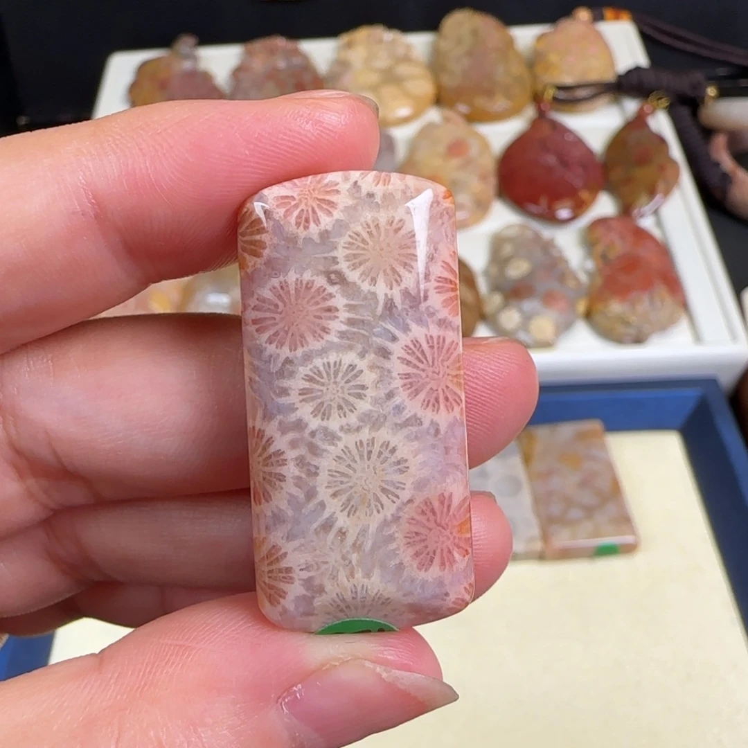 未镶嵌手链硅化玉彩睫毛