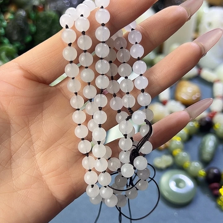 石英质玉颈饰未镶嵌欧**男