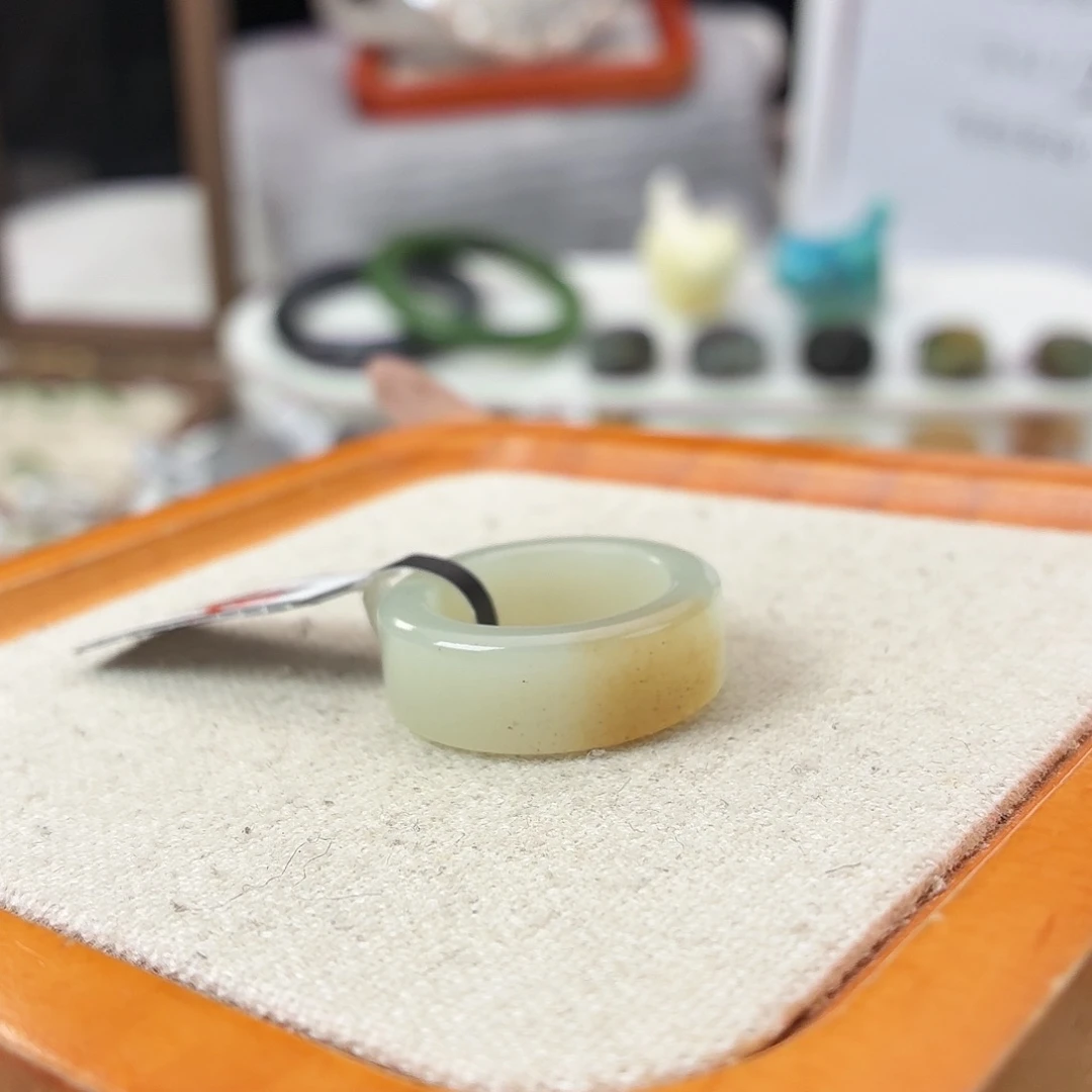 和田玉未镶嵌戒指c30一口糖圆切17.3不退换