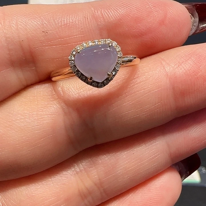 翡翠戒指18K金镶嵌戒指