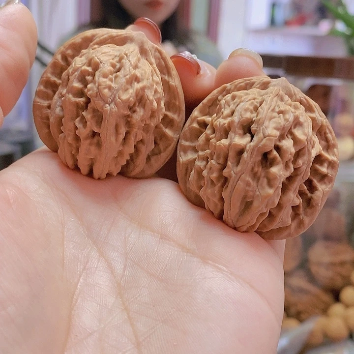【闪购商品】文玩核桃把件40四座楼
