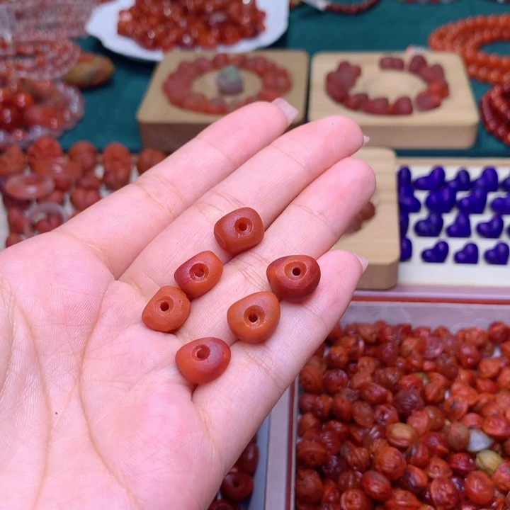 敏***学南红玛瑙屁桃未镶嵌107