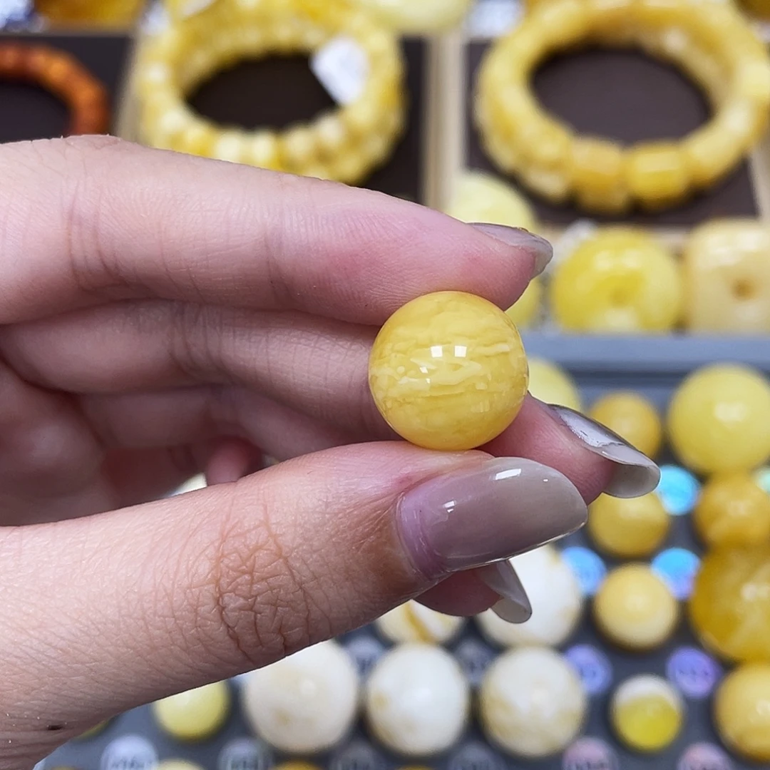 琥珀未镶嵌裸石13.9mm虎皮瑕 476