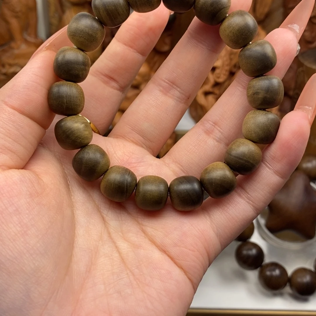 檀香木手串/手链迈索尔老山檀阴沉11.12奶香，瑕