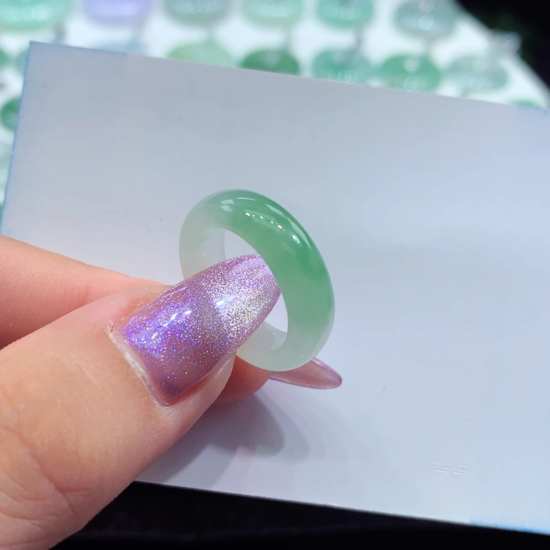 颈饰未镶嵌翡翠13圈