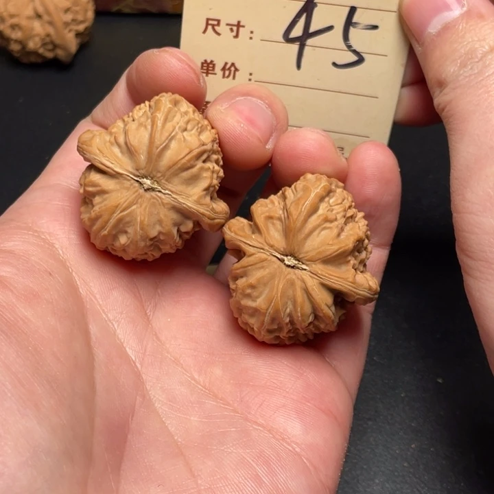 太****文玩核桃把件三角白35尺全品白茬45