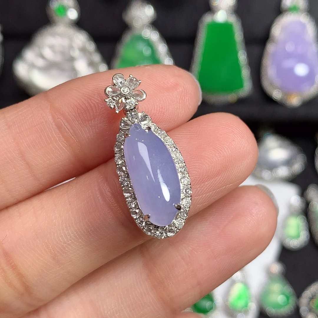 颈饰18K金镶嵌翡翠亚**ෆ紫瓜