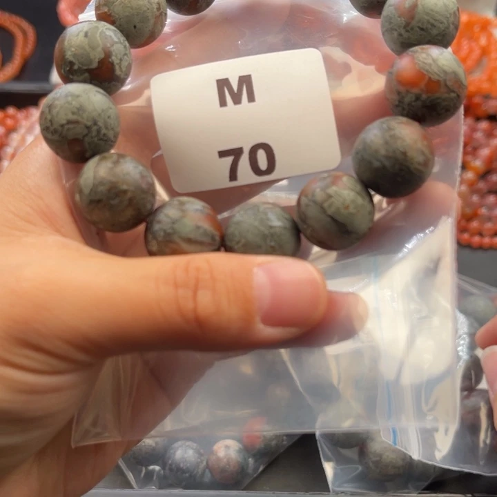 南红玛瑙未镶嵌多样性发货默认微瑕称重16mm