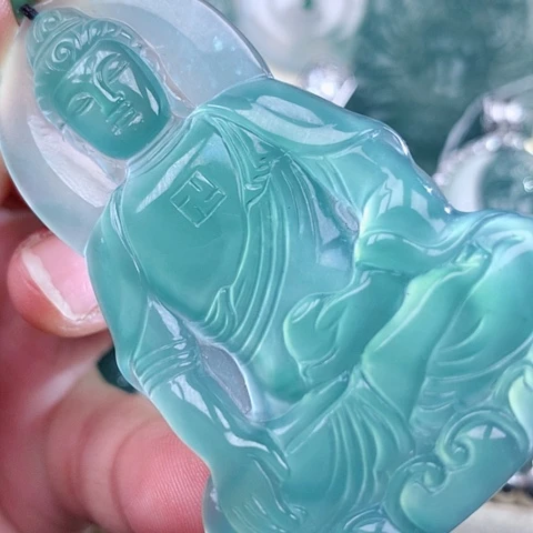 【闪购商品】翡翠颈饰未镶嵌天然翡翠