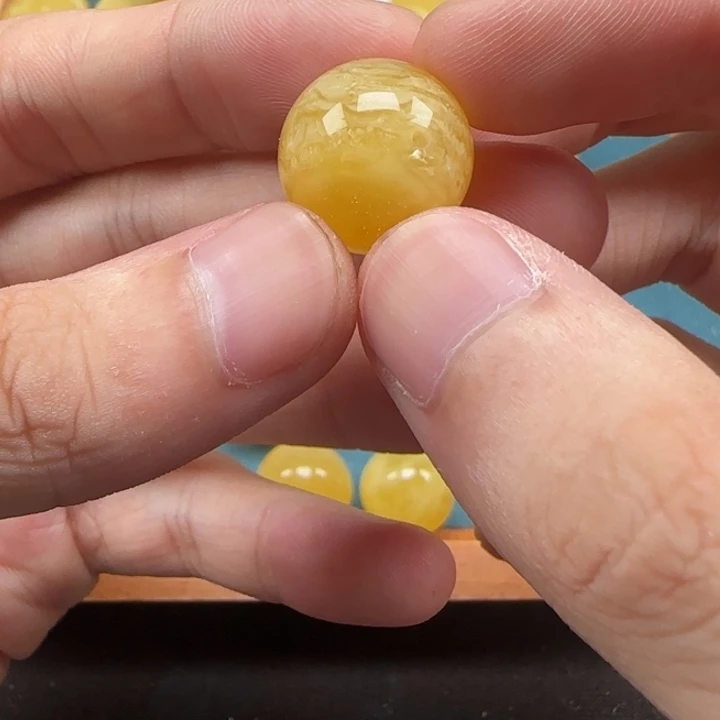 未镶嵌琥珀裸石天然121