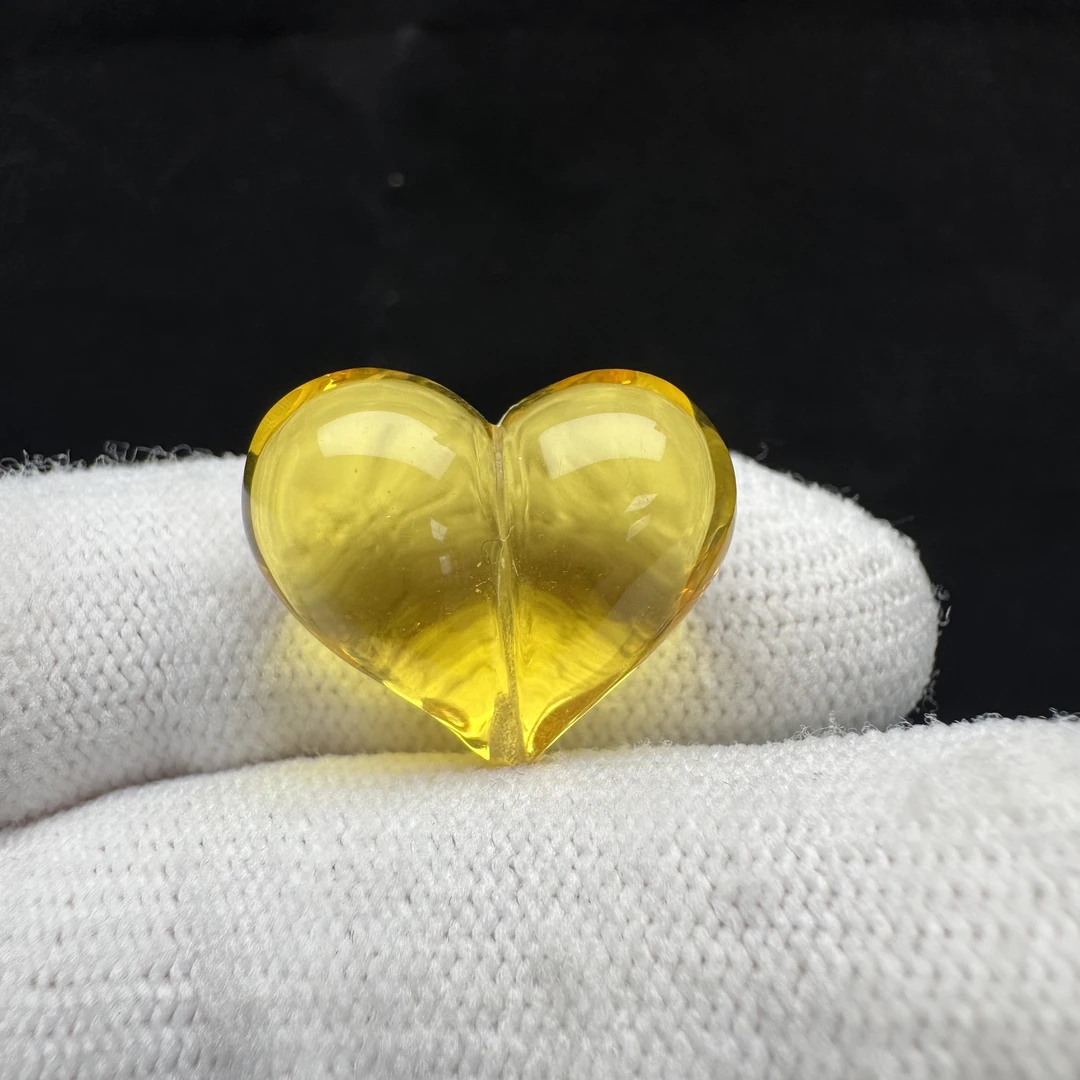M9277天然原矿蜜蜡爱心21*17mm支持复检