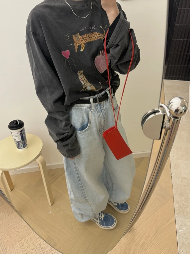 炫色时髦洋气灰色长袖图案T恤