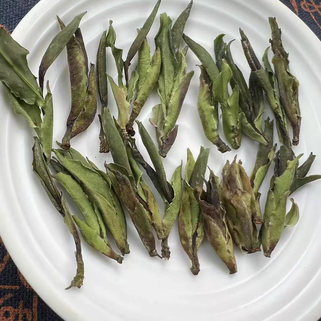 云南野生高杆千年老妖《野白茶》野韵兰花香茶叶白牡丹