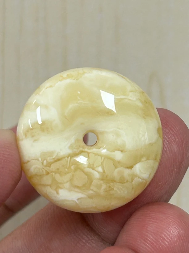 蜜蜡白蜡平安扣5.86克