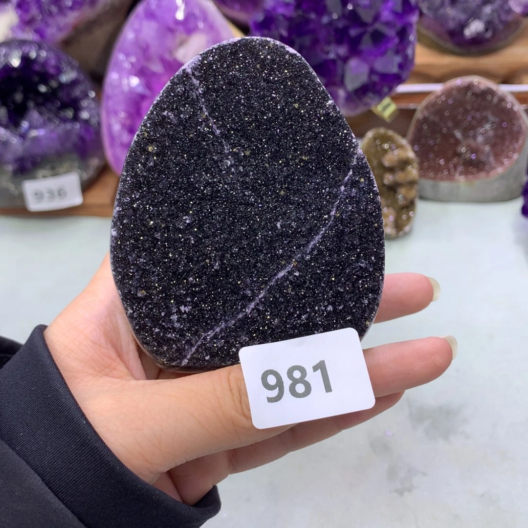 紫晶未镶嵌大型摆件（非配饰）