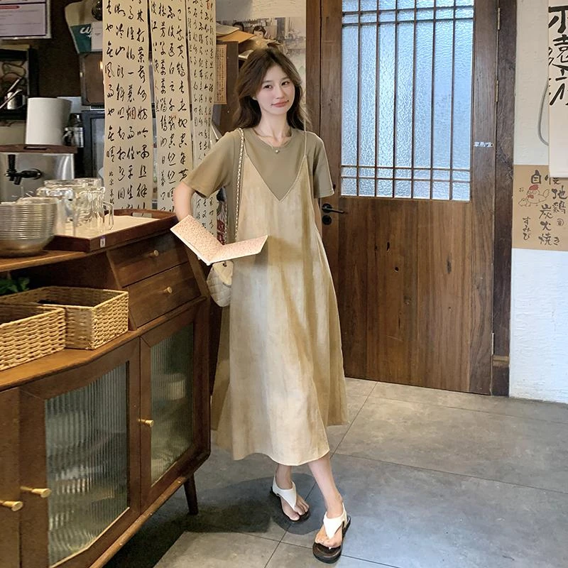 假两件拼接卡其色连衣裙女2025夏新款绝美洋气减龄休闲显瘦T恤裙