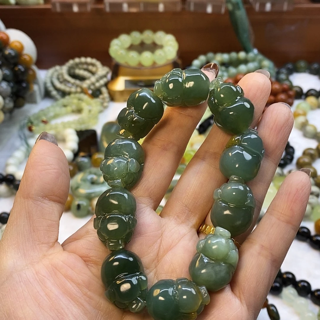 未镶嵌蛇纹石玉手镯?**?