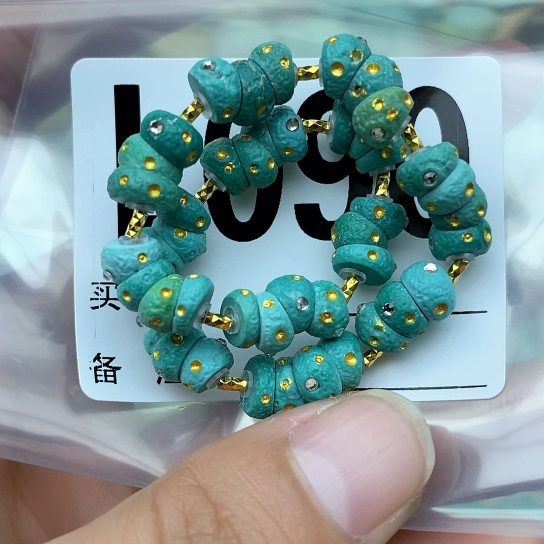 绿松石配饰未镶嵌