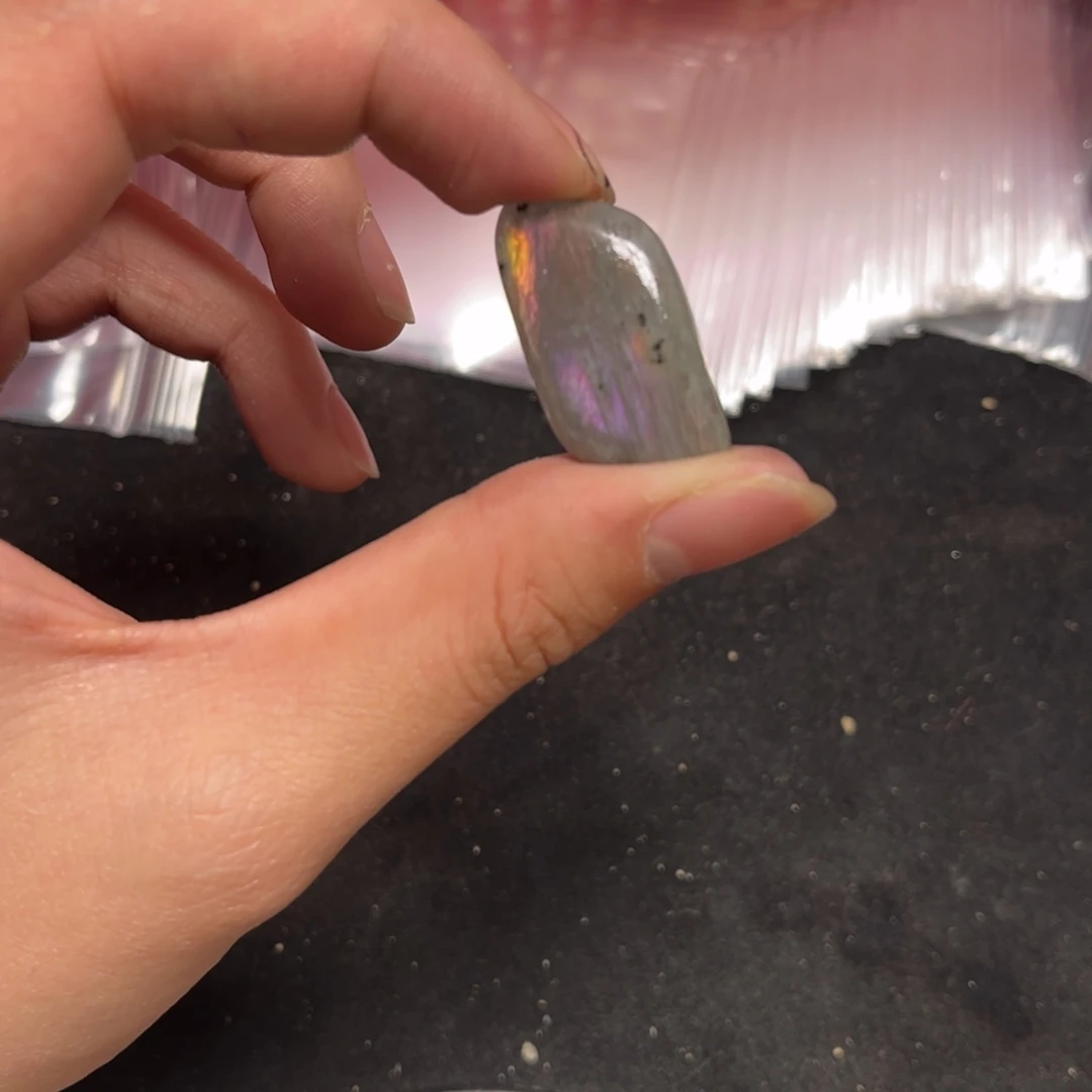 拉长石吊坠未镶嵌l****栗