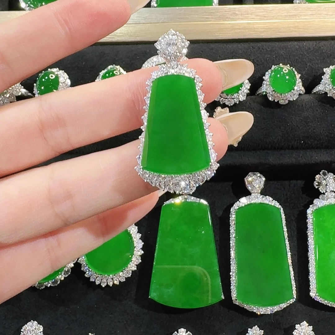 翡翠18K金镶嵌吊坠(不含链)无事牌