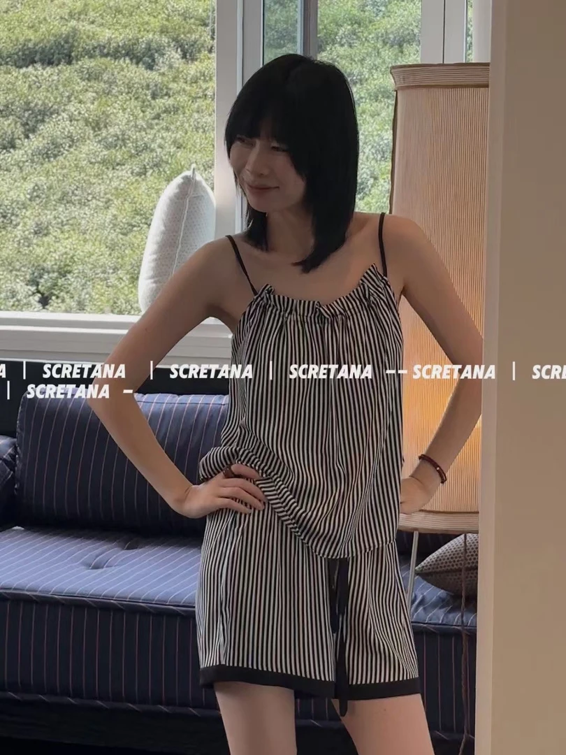 SCRETANA/安娜的秘密夏日女团黑白竖条纹吊带睡衣套装