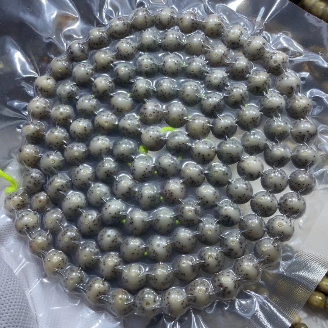 手串星月菩提绿包白9圆大眼睛