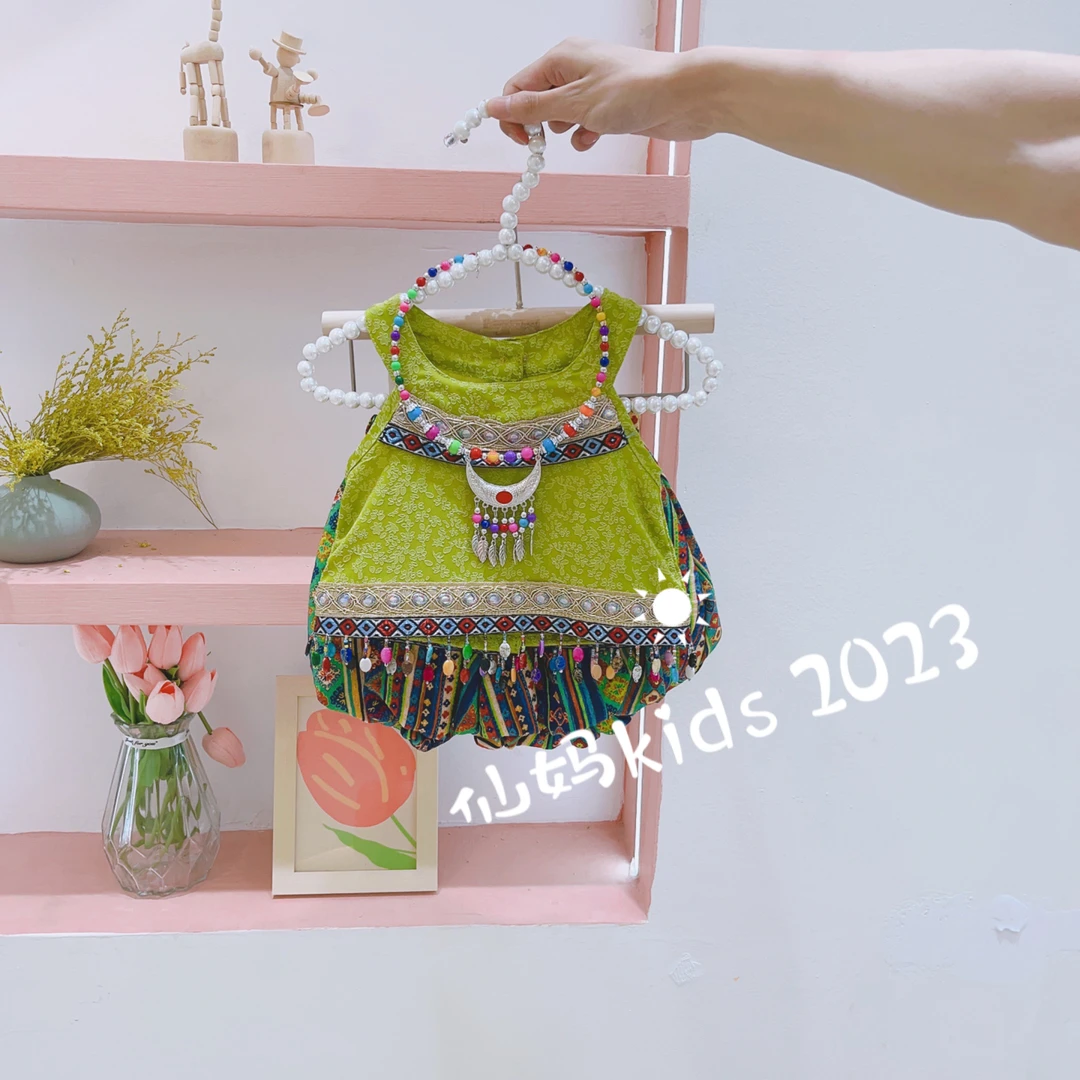 R68夏季新款女童改良版傣族民族风挂脖复古裙裤套装