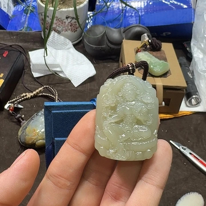 未镶嵌和田玉（糖玉）车挂