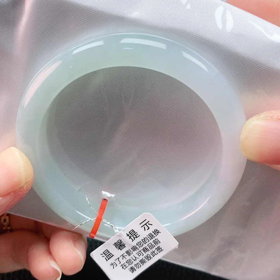 翡翠手镯未镶嵌53圈