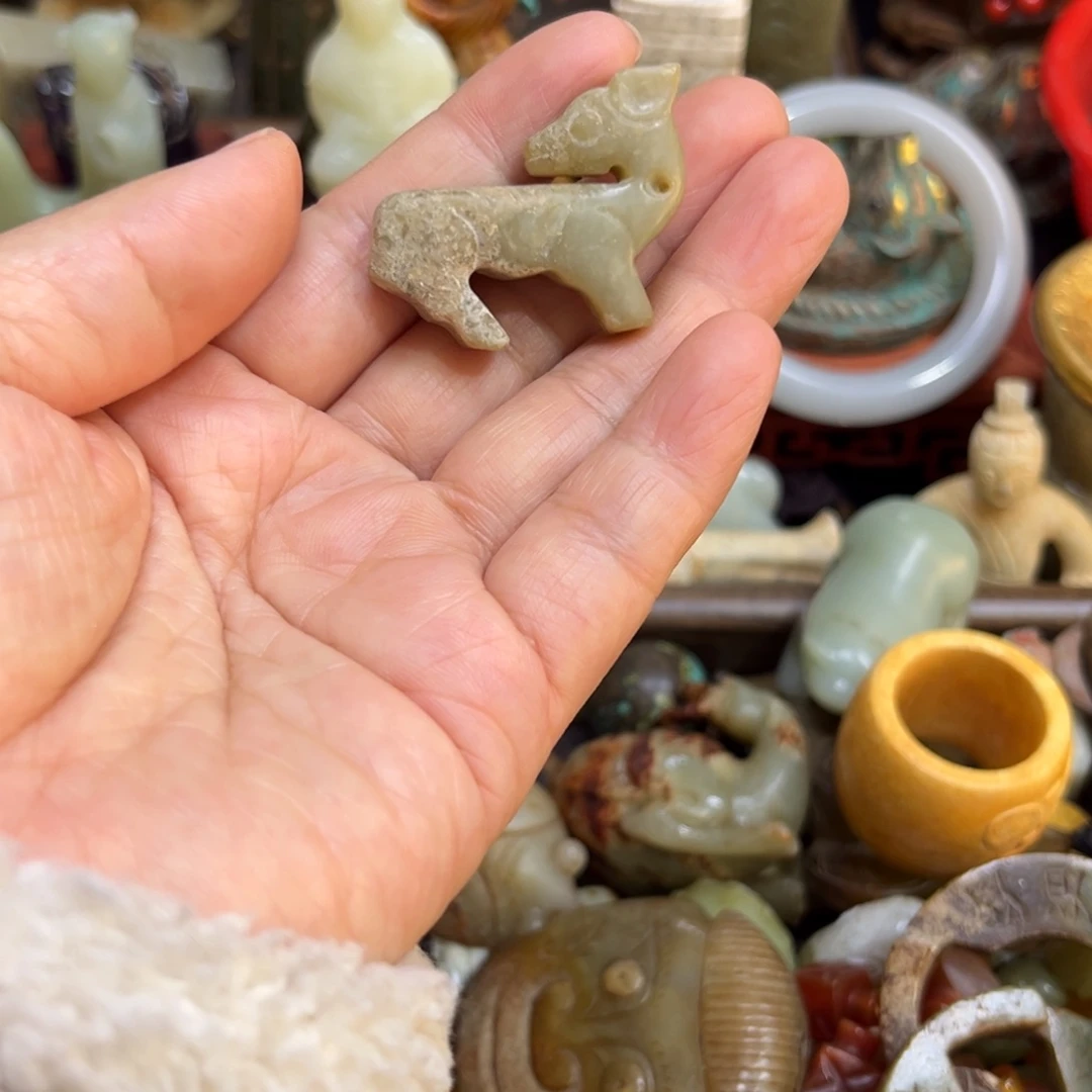 和田玉（糖玉）未镶嵌挂件