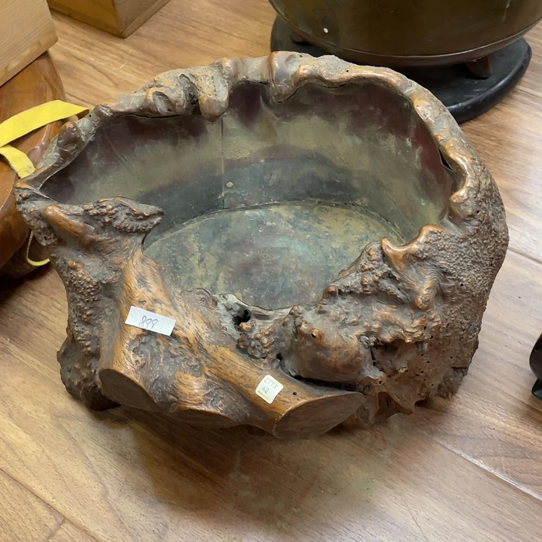 【闪购商品】请***哥-微瑕_ 回流物品，不是全新