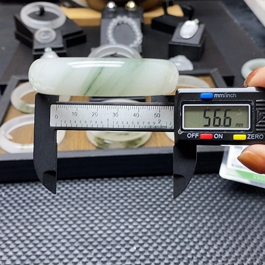 石英质玉（金丝玉）未镶嵌手镯
