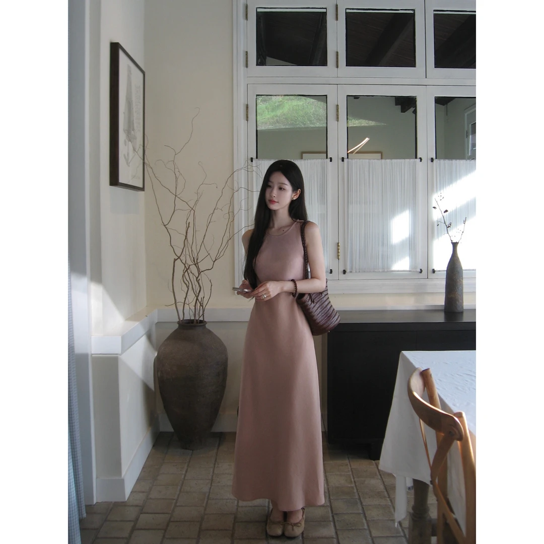 W51【橘夏】2025夏季新款温柔修身无袖温柔风长裙浪漫连衣裙