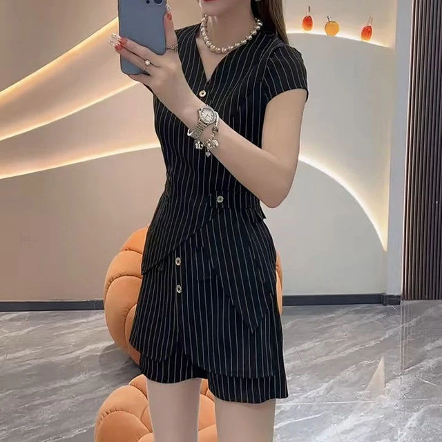 气质韩版遮肚显瘦印花上衣短裤两件套2025夏季新款时尚短袖套装女