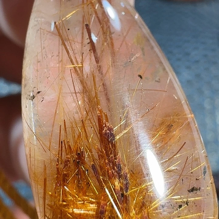 未镶嵌颈饰水晶家*