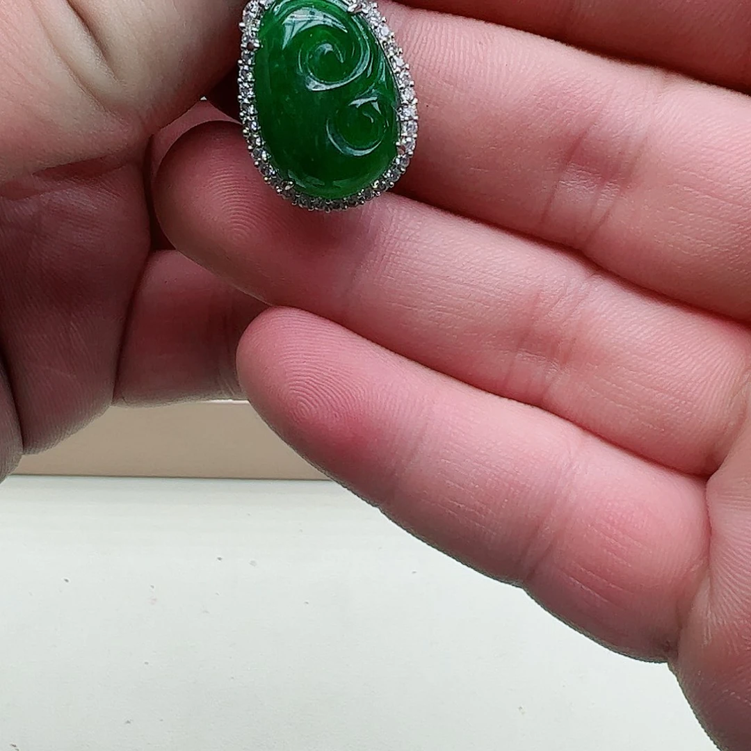 翡翠吊坠(赠链)银S925镶嵌