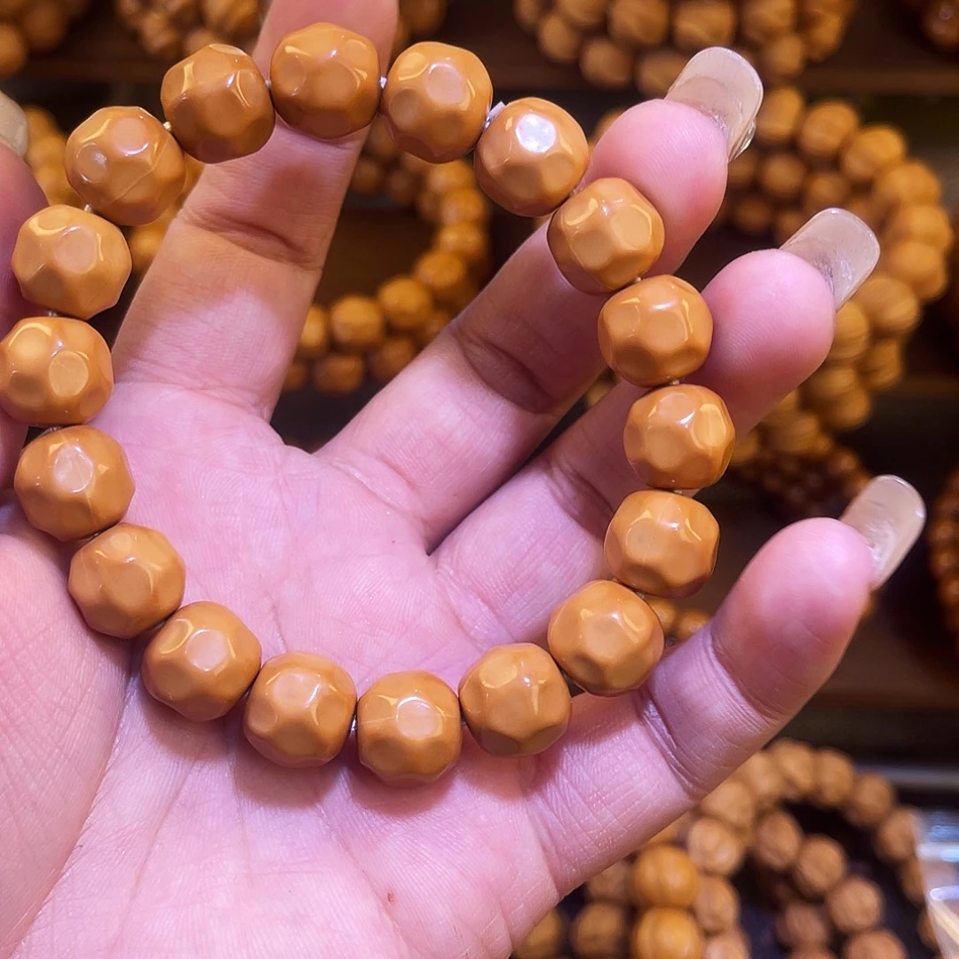 手串猴头核桃全品无瑕大奶酪