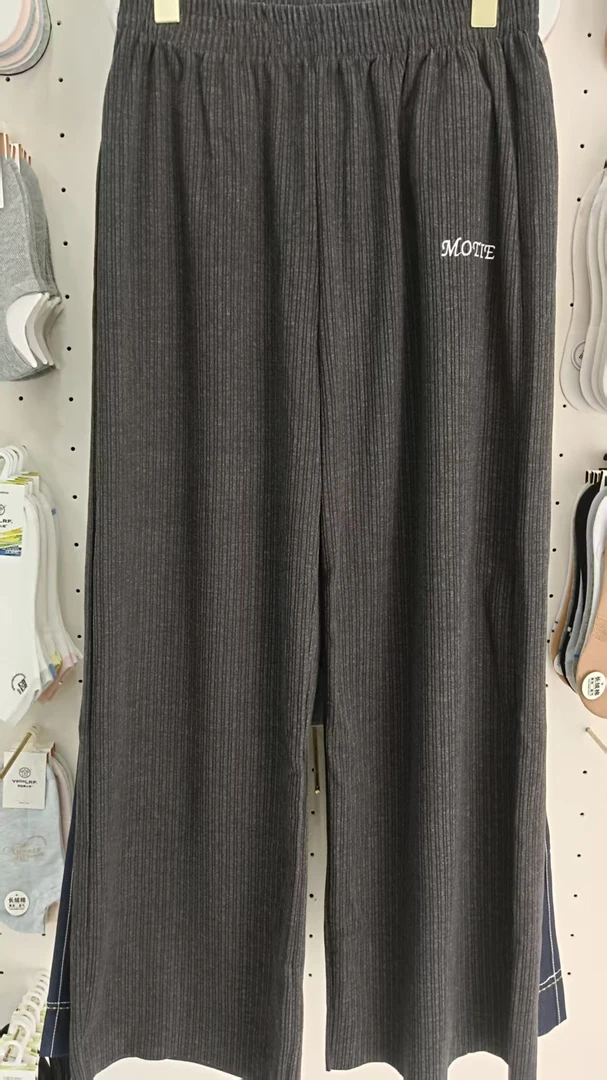 31 女士条纹阔腿裤