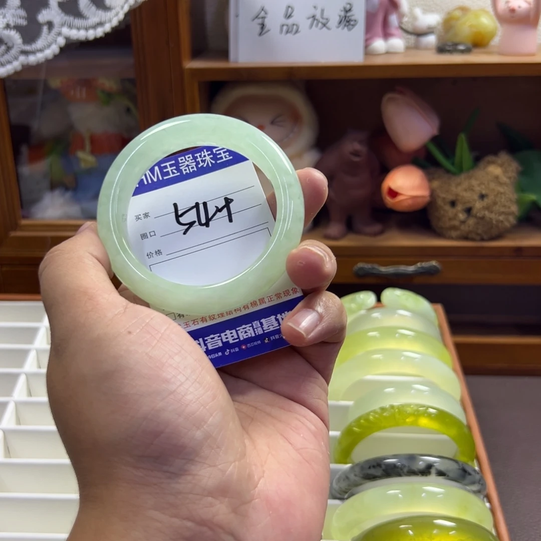 蛇纹石玉未镶嵌手镯510