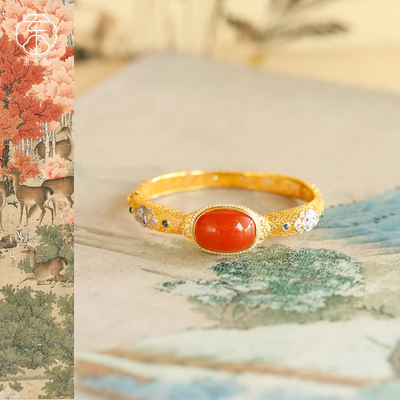 东方俪DOFUNLY【秋海棠】天然满色南红方圆18K金设计款手镯NHSZ雅韵