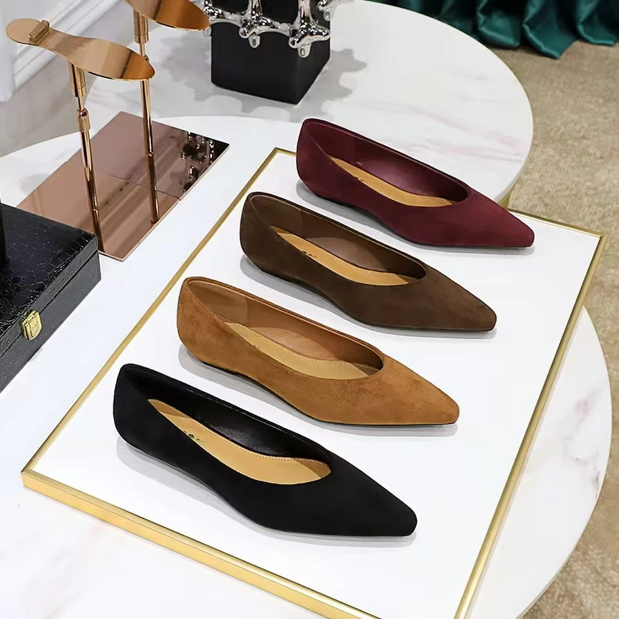 韩版百搭鞋低跟单鞋浅口胶粘平底尖头四季气质舒适时尚2025-10