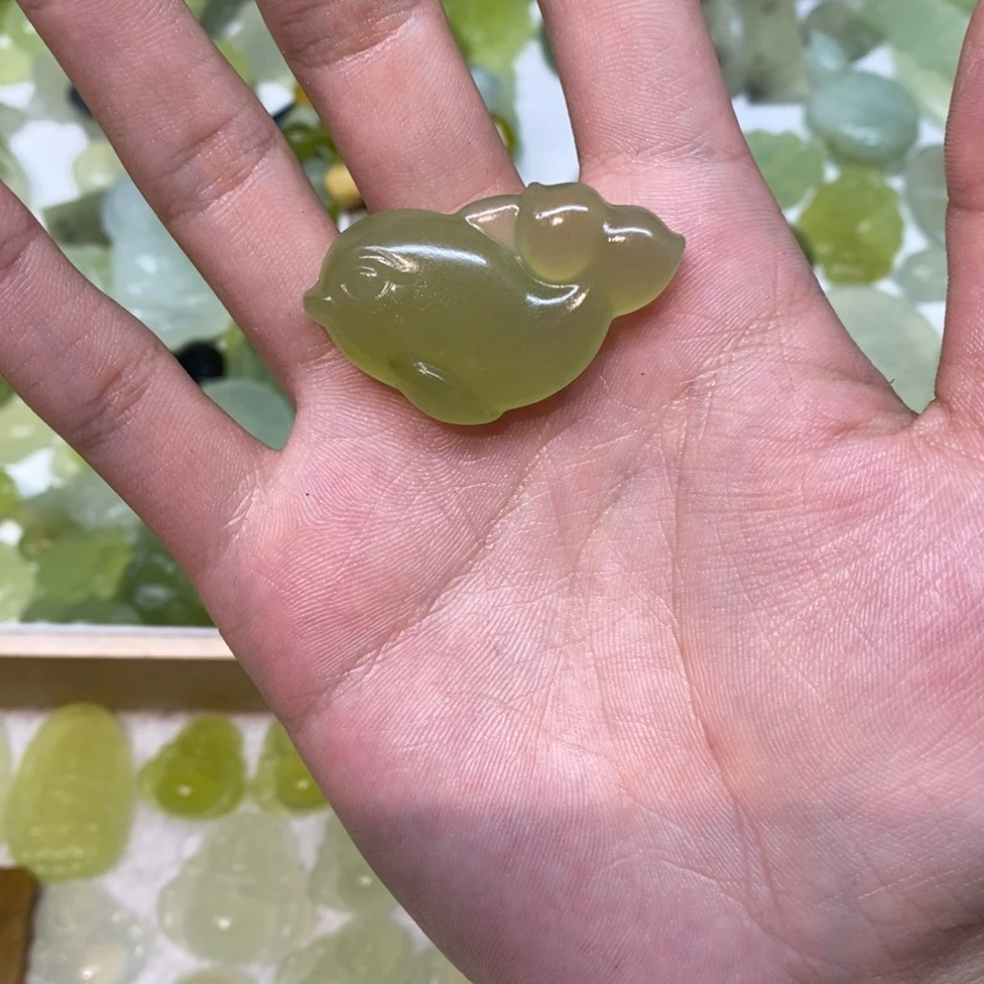 岫玉未镶嵌吊坠(不含链)