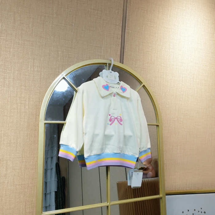 Z423   宝宝米色polo领单层春款卫衣