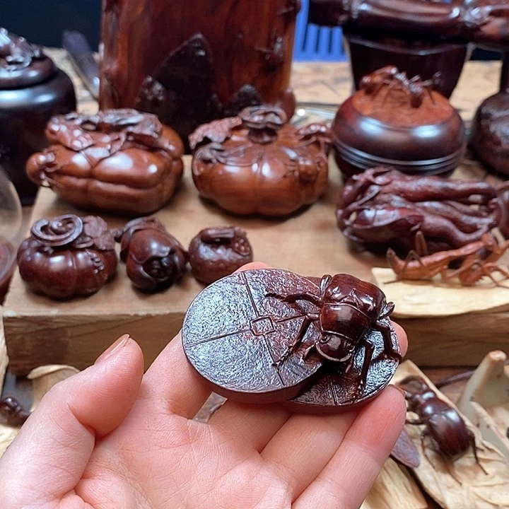 檀香紫檀（小叶紫檀）海*