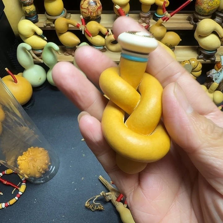 特***威图兔兔图图来俩看看