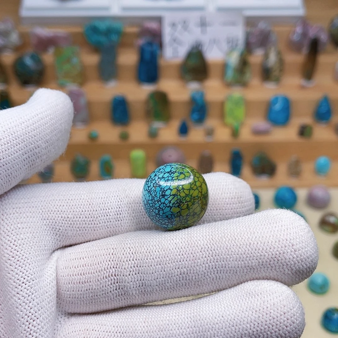 绿松石未镶嵌颈饰