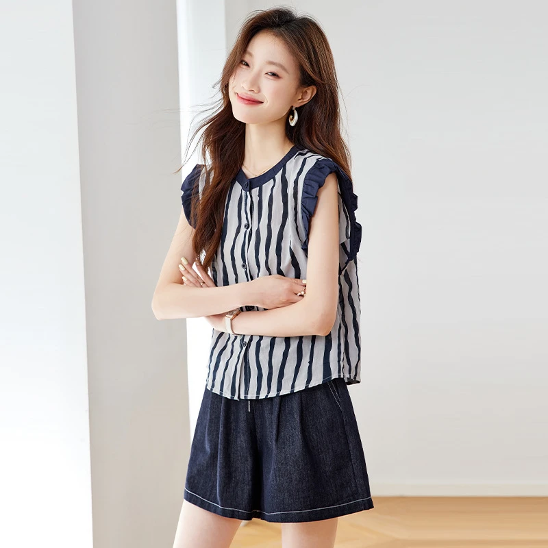 时尚休闲套装女2025夏季新款洋气减龄撞色条纹衬衫牛仔短裤两件套