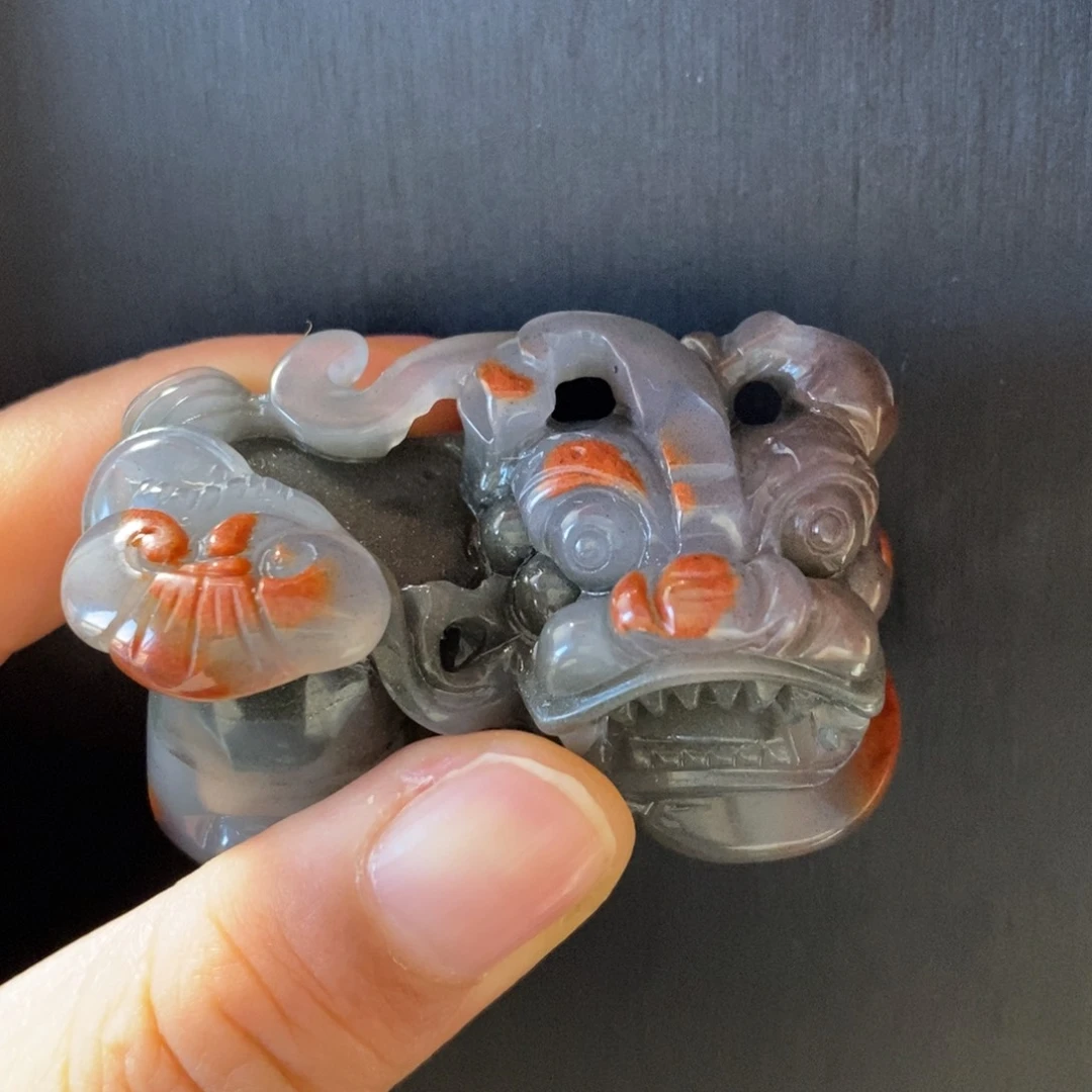 石英质玉（黄龙玉）颈饰未镶嵌卡****录