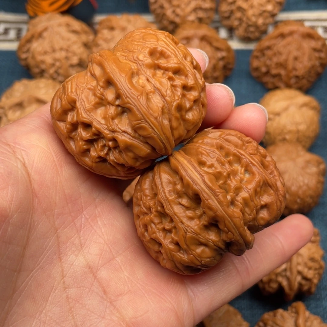 把件文玩核桃46全品毕业翘尖大元宝52克