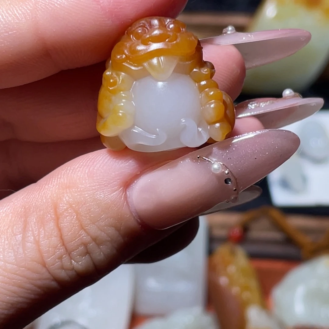 甜***圈颈饰未镶嵌和田玉
